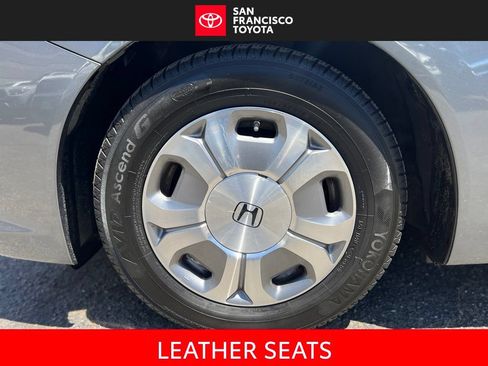 Used 2012 Honda Civic Hybrid Sedan image 9