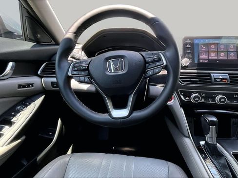 Used 2018 Honda Accord EX-L image 6