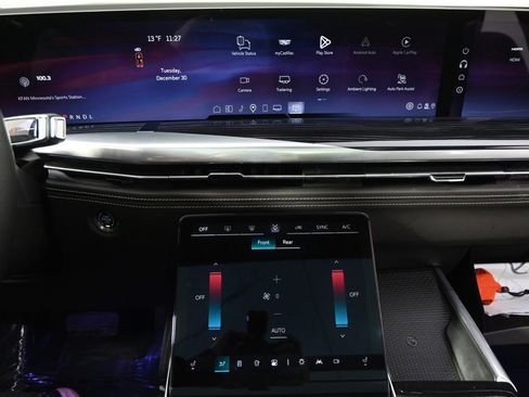 Certified 2025 Cadillac Escalade Sport w/ Touring Package image 27