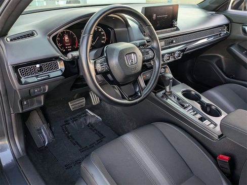 Used 2025 Honda Civic Sport image 14