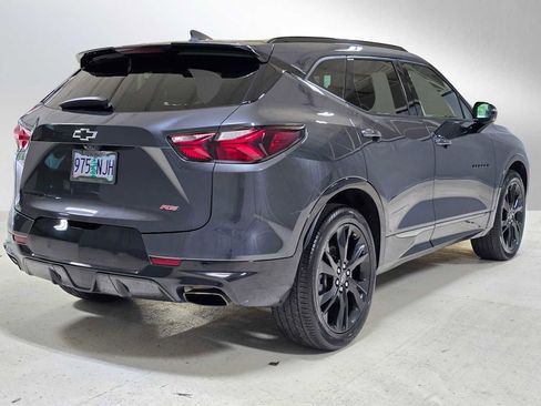Used 2021 Chevrolet Blazer RS w/ Enhanced Convenience Package image 3