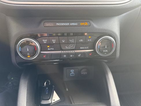 Used 2022 Ford Escape SEL w/ Technology Package image 35