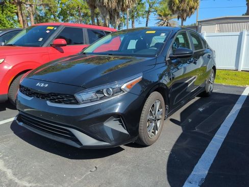 Certified 2024 Kia Forte LXS image 3