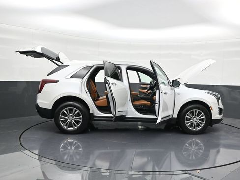 Used 2022 Cadillac XT5 Premium Luxury image 38