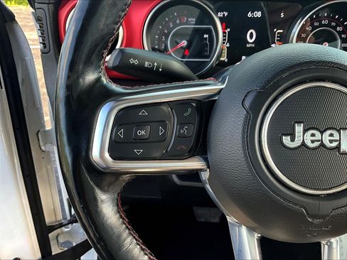 Used 2019 Jeep Wrangler Unlimited Rubicon w/ Steel Bumper Group AWD/4WD image 11