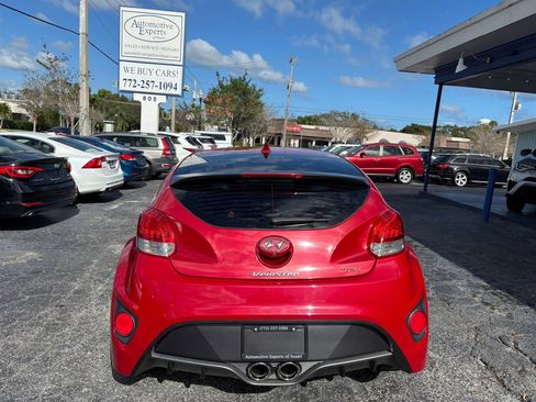 Used 2016 Hyundai Veloster Turbo image 4