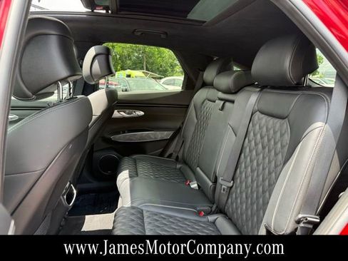 Used 2022 Genesis GV70 3.5T Sport w/ Sport Advanced Package AWD/4WD image 19