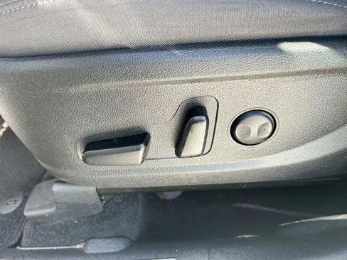 Used 2023 Hyundai Santa Fe SEL w/ Winter Weather Package image 26