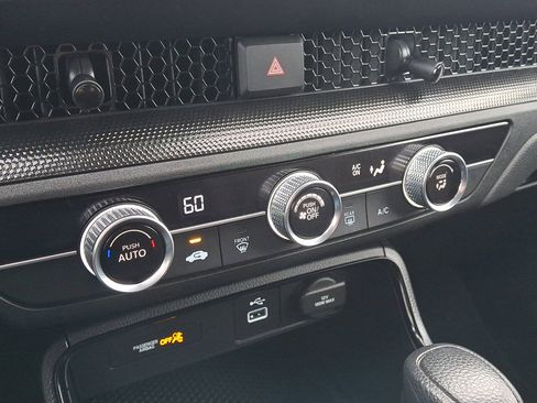 Used 2025 Honda CR-V LX image 29