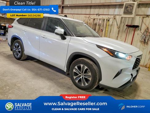 Used 2023 Toyota Highlander XLE FWD image 5