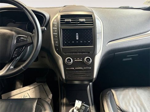 Used 2017 Lincoln MKC Select w/ Select Plus Package image 9