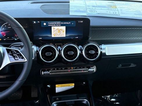 New 2026 Mercedes-Benz GLB 250 4MATIC image 21