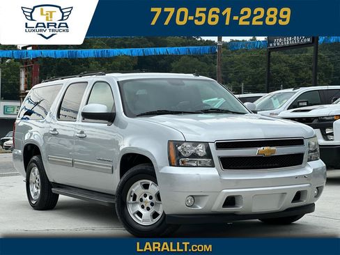 Used 2014 Chevrolet Suburban LT RWD image 1