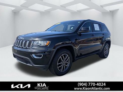Used 2019 Jeep Grand Cherokee Laredo w/ Laredo X Package image 7