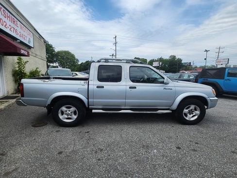 Used 2000 Nissan Frontier XE RWD image 8