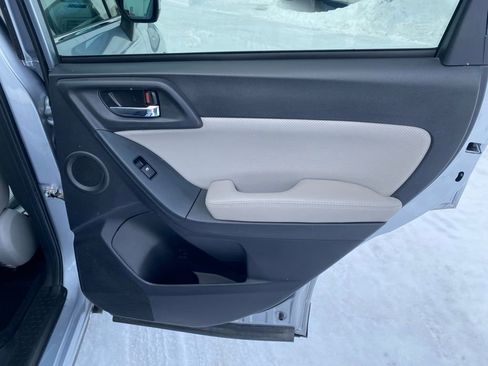 Used 2015 Subaru Forester 2.5i Limited image 27