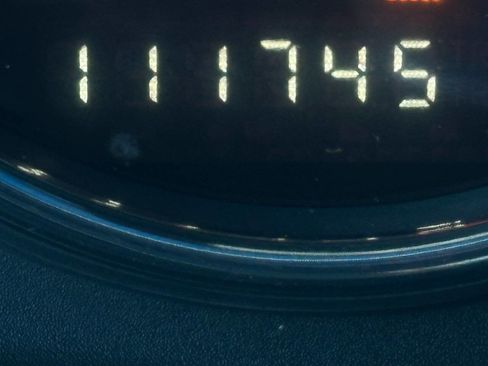 Used 2012 Jeep Wrangler Unlimited Sahara image 41