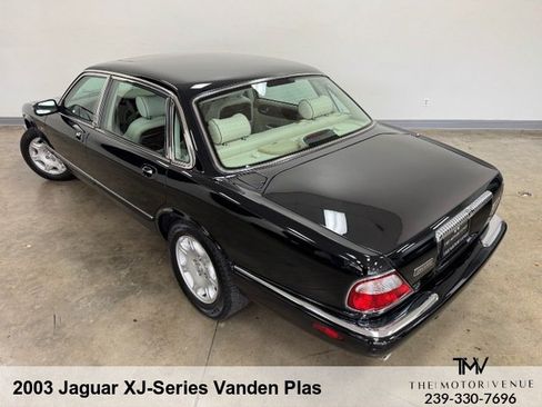 Used 2003 Jaguar XJ8 L RWD image 7