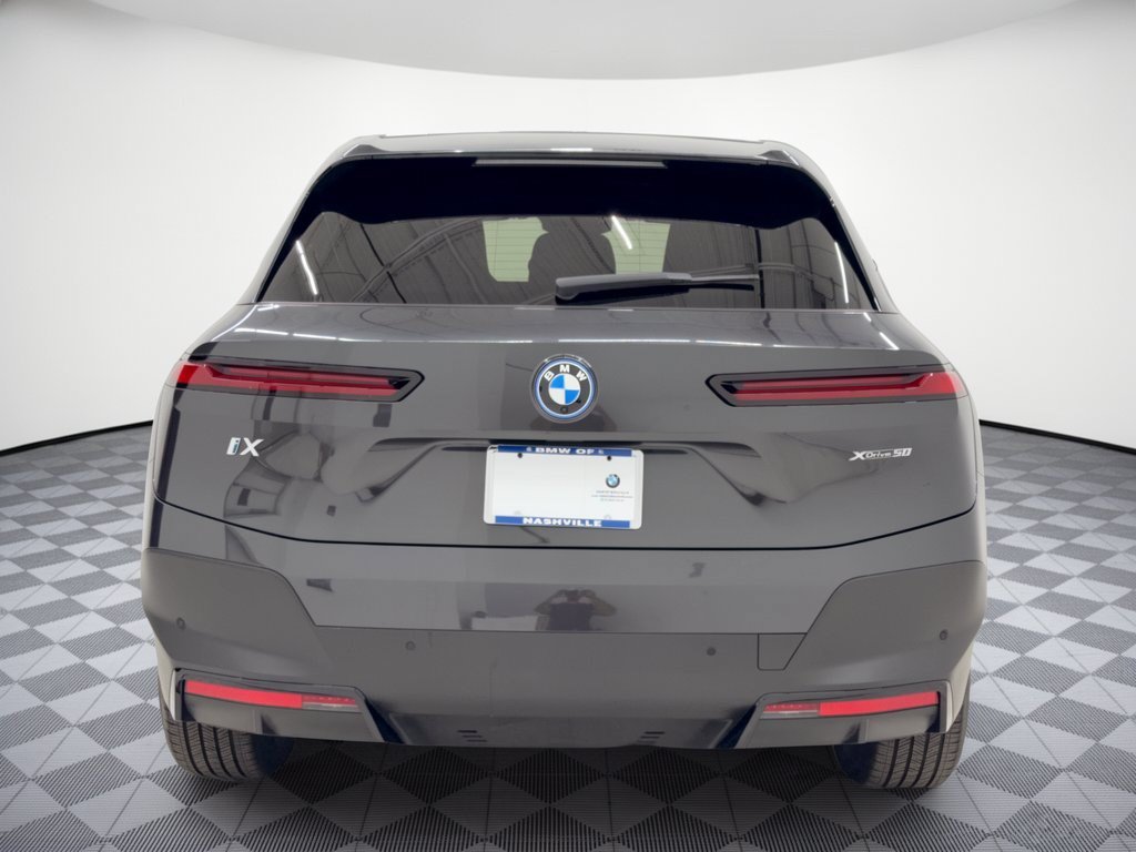 Used 2024 BMW iX xDrive50 AWD/4WD image 11