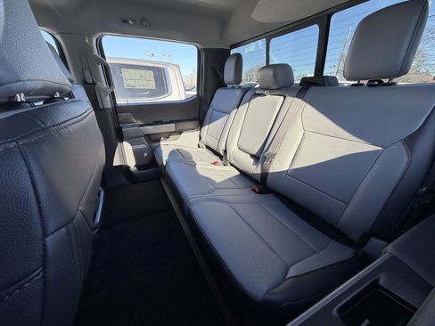 Used 2025 Ford F150 Lariat w/ Equipment Group 501A Mid image 17