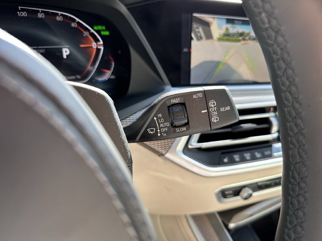 Used 2022 BMW X5 sDrive40i w/ M Sport Package RWD image 55