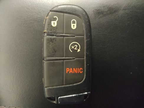 Used 2022 Jeep Compass Limited AWD/4WD image 32