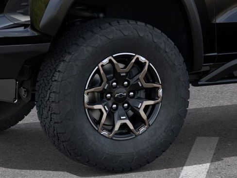 New 2026 Chevrolet Colorado ZR2 image 9
