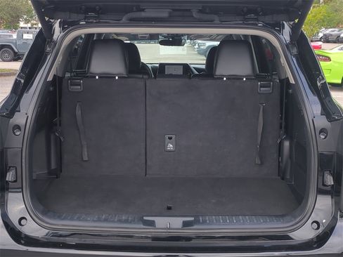 Used 2024 Toyota Highlander LE image 15