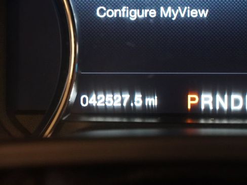 Used 2016 Ford F150 Lariat w/ Heavy-Duty Payload Package AWD/4WD image 4