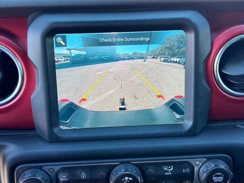 Used 2020 Jeep Gladiator Rubicon image 32