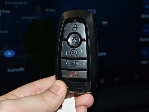 Used 2024 Ford Escape ST-Line w/ Tech Pack #1 FWD image 16