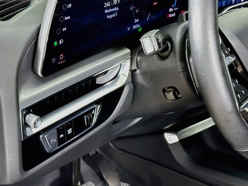 Used 2024 Cadillac Lyriq Sport AWD/4WD image 12