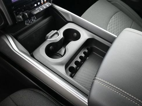 New 2026 RAM 2500 Big Horn AWD/4WD image 24
