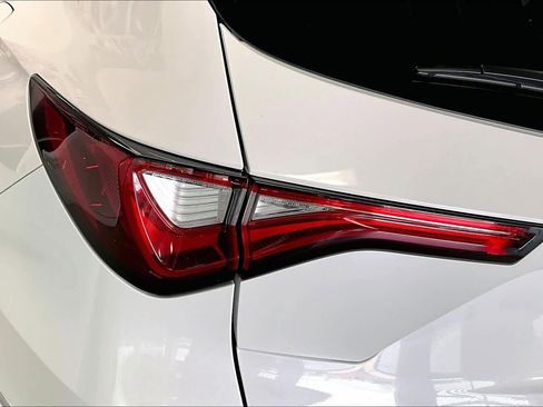 Used 2023 Acura MDX SH-AWD w/ Advance Package image 30