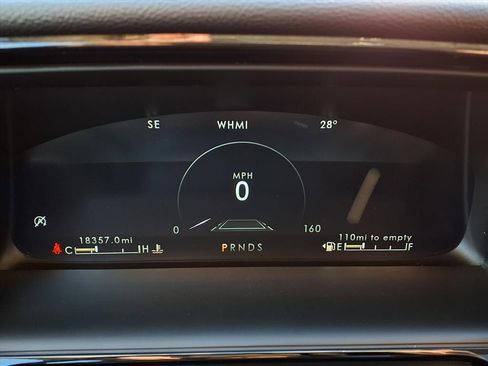 Used 2023 Lincoln Nautilus Reserve w/ Equipment Group 201A image 16