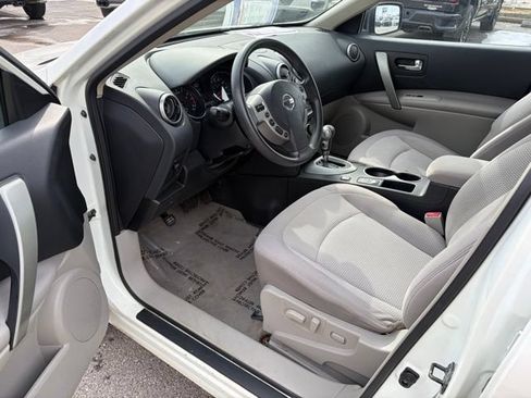 Used 2013 Nissan Rogue SV w/ Premium Pkg FWD image 11