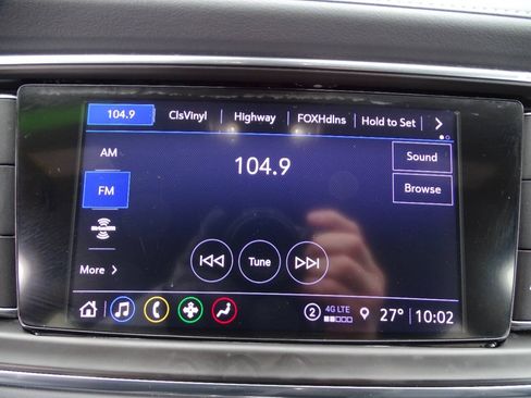 Used 2022 Buick Enclave AWD Essence w/ Sport Touring Edition image 22