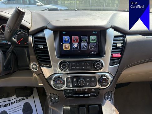 Used 2020 Chevrolet Suburban LT w/ Luxury Package AWD/4WD image 13