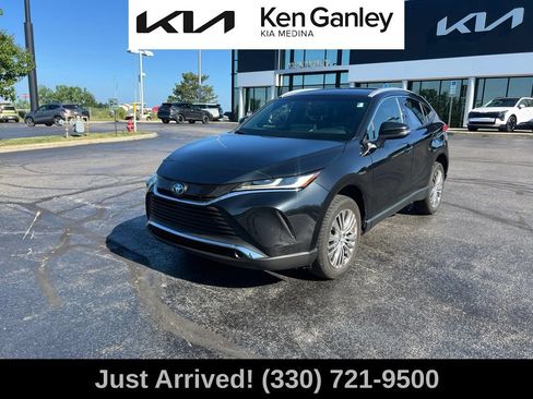 Used 2022 Toyota Venza XLE AWD/4WD image 11
