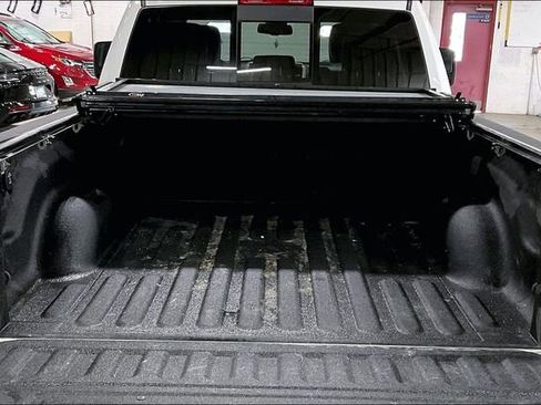 Used 2024 RAM 2500 Laramie w/ Off Road Package AWD/4WD image 18