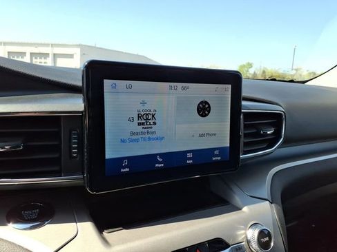 Used 2023 Ford Explorer XLT w/ Equipment Group 202A AWD/4WD image 20