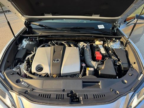 Certified 2024 Lexus ES 350 w/ Premium Package image 16