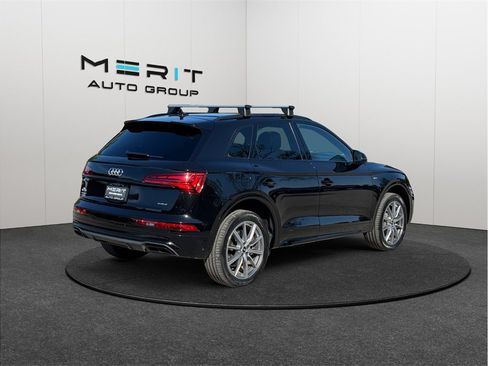 Used 2022 Audi Q5 e Prestige w/ Prestige Package AWD/4WD image 9