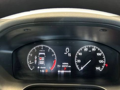 Used 2024 Honda HR-V LX image 12