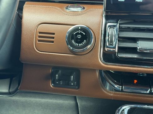 Used 2023 Lincoln Navigator L Reserve w/ Equipment Group 201A image 35