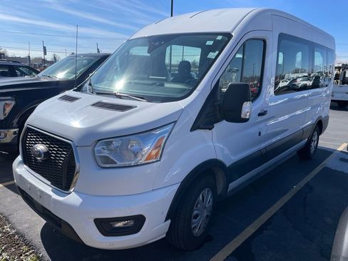 Used 2022 Ford Transit 350 XLT image 2