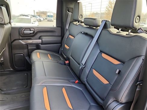 Used 2021 GMC Sierra 2500 AT4 w/ Gooseneck/5TH Wheel Package image 19