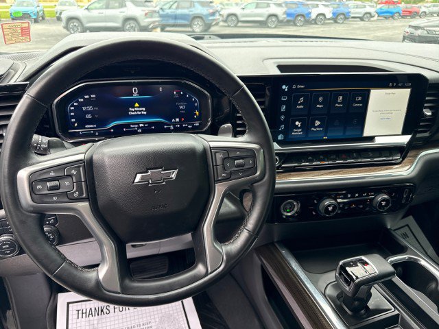 Used 2024 Chevrolet Silverado 1500 RST AWD/4WD image 19