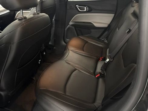 Used 2023 Jeep Compass Limited w/ Sun and Sound Group AWD/4WD image 13