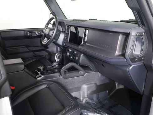 Used 2025 Ford Bronco Badlands AWD/4WD image 23